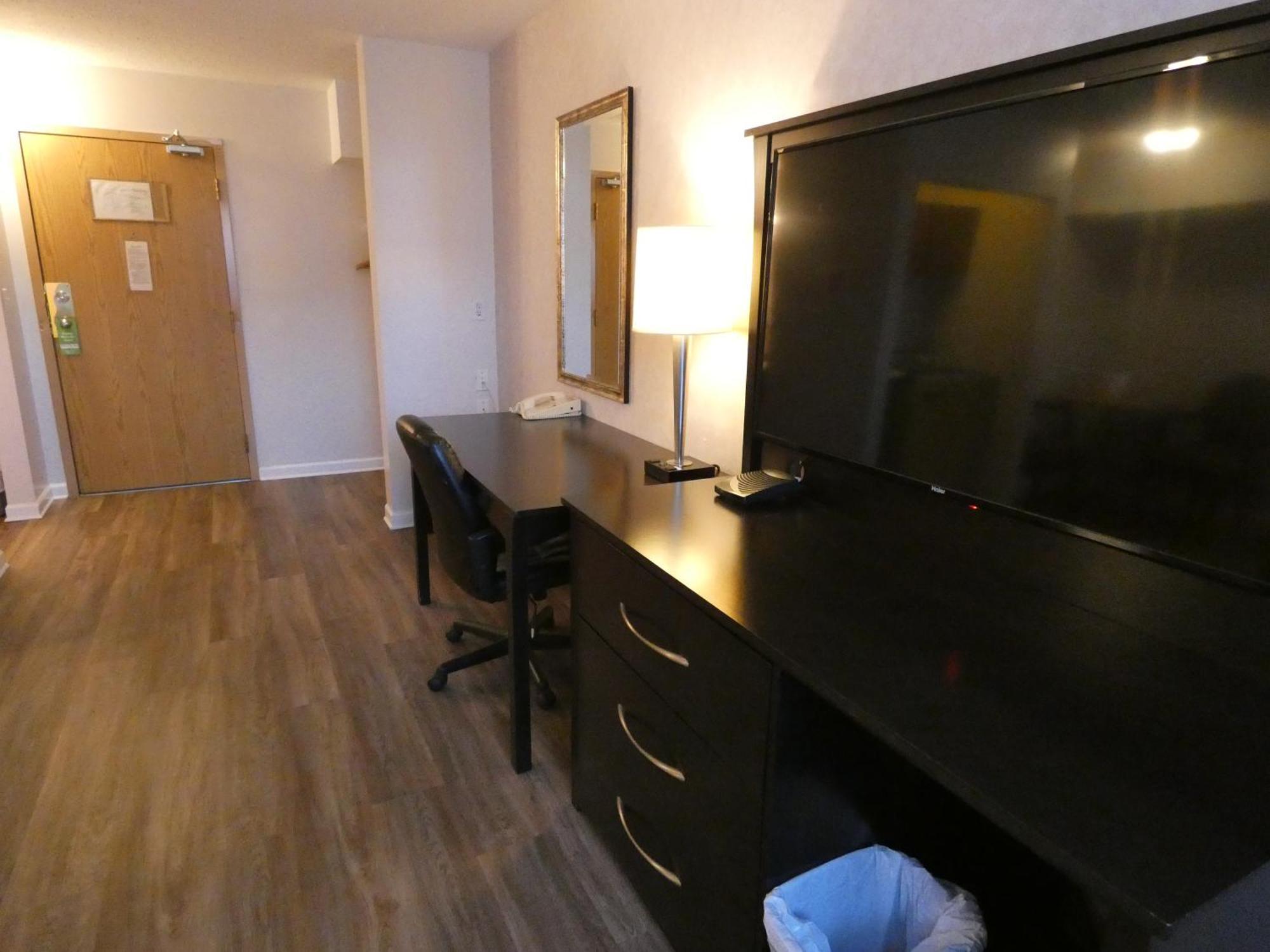 Dilworth Inn Kelowna Dış mekan fotoğraf