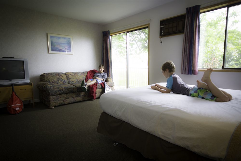 Dilworth Inn Kelowna Dış mekan fotoğraf