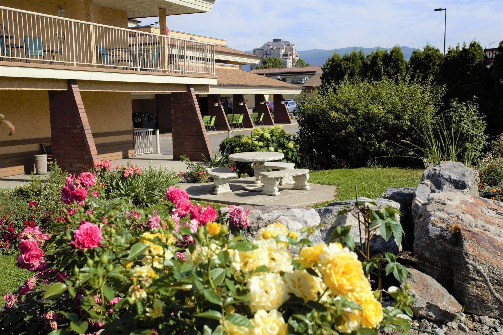 Dilworth Inn Kelowna Dış mekan fotoğraf